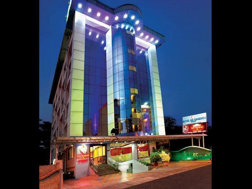 Sm Regency Kochi Dış mekan fotoğraf